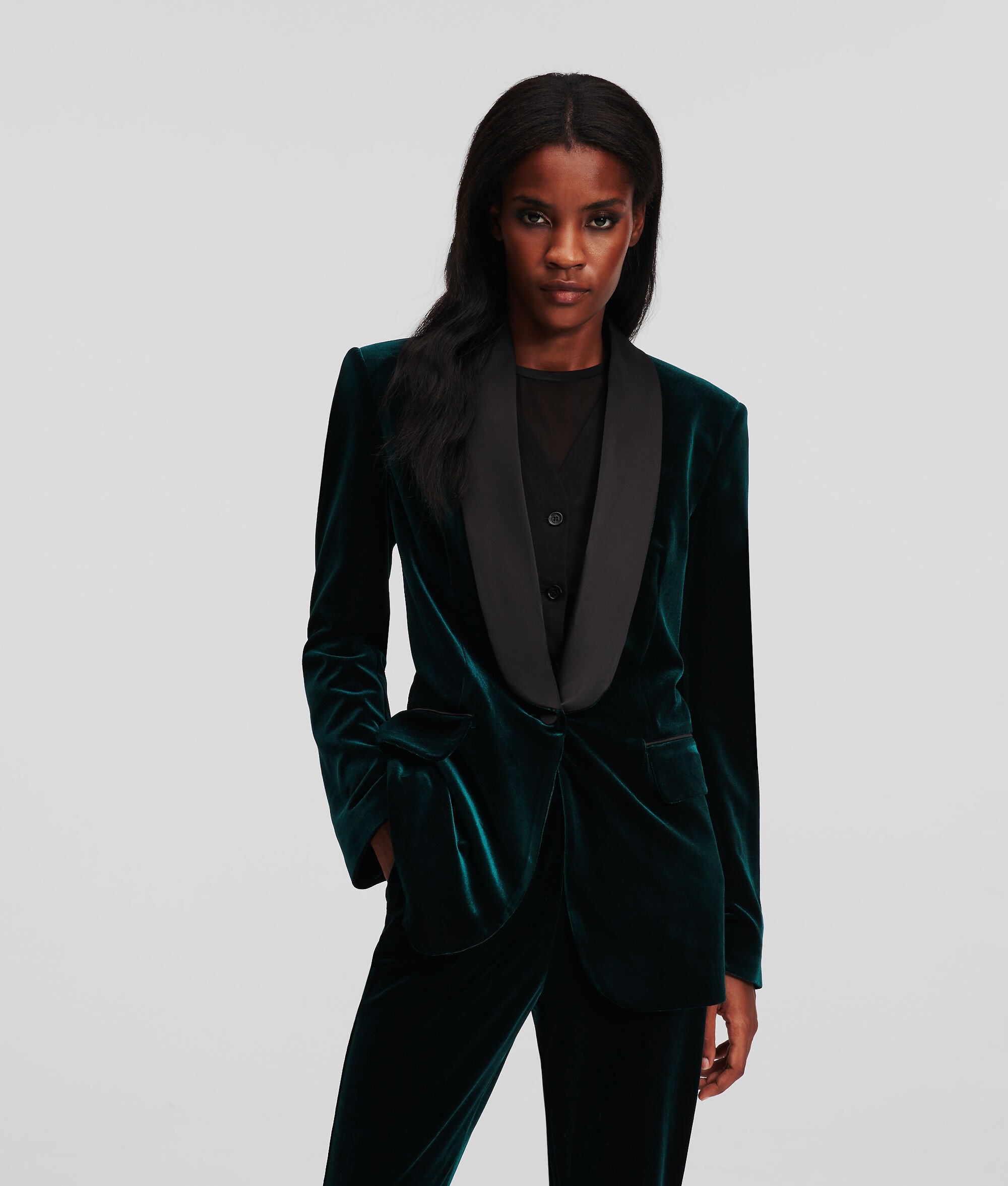 (image for) Top-Notch VELVET BLAZER